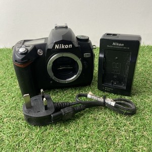 Used Nikon D70 Body W Charger *NO LENS* (C136)