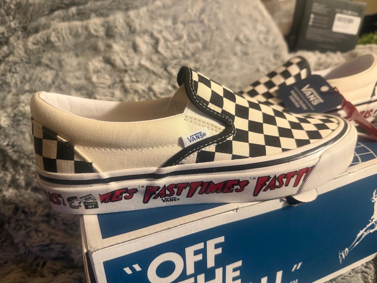 NEW Vans x Fast Times at Ridgemont High - Men's 7 / Women's 8.5