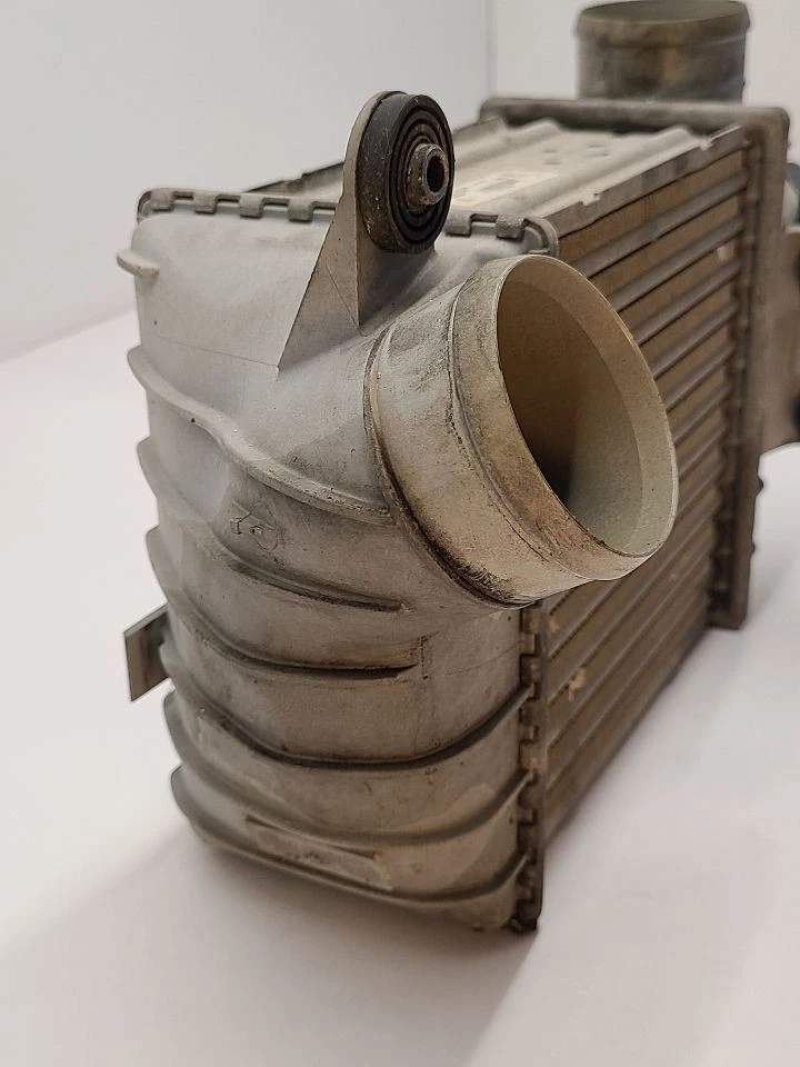 2000-2006 AUDI TT Intercooler 1.8L Turbo 180 Hp VIN C 5th Digit 8N0145803C - Изображение 4 из 4