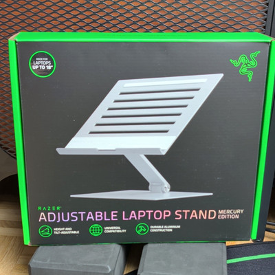 Razer Adjustable Laptop Stand Mercury   bis 18 Zoll   Neu & OVP