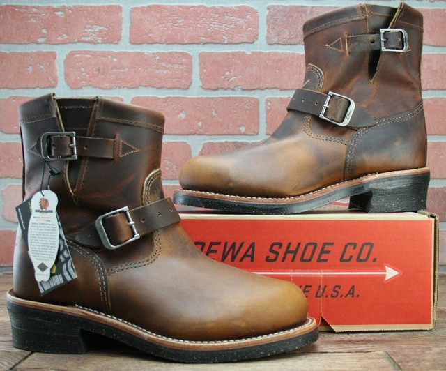 chippewa steel toe engineer boots