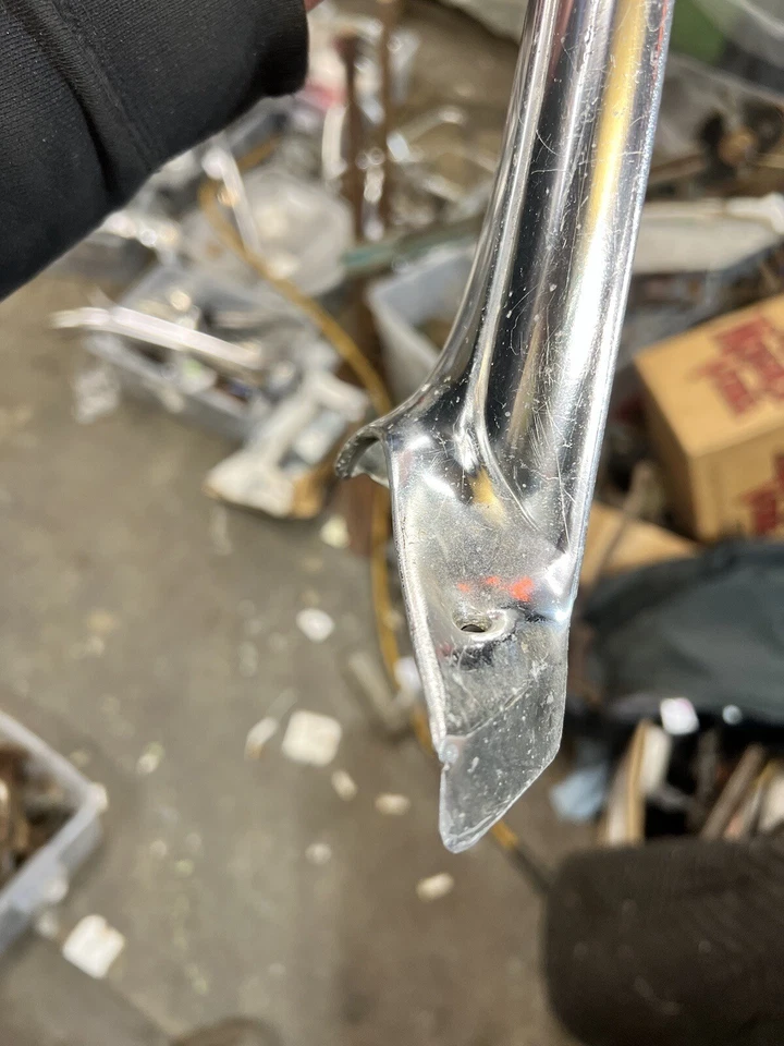 Chevrolet Impala 1965 1966 1967 techo rígido interior parabrisas poste pilar moldura Foto 2 de 4