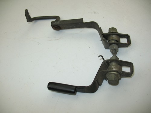 1982 HONDA CB 450 CB450SC SEAT LATCHES + LINKAGE - GOOD SPRINGS - GOOD BOLTS - Picture 6 of 6