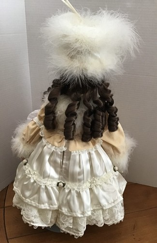 Gorham Doll Collection Merrie Dolls 19", Musical "Have Yourself A Merry Little". - Bild 4 von 6