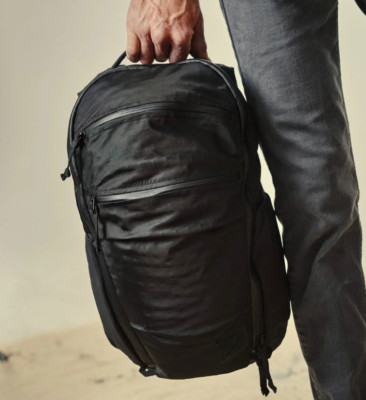 EVERGOODS MOUNTAIN PANEL LOADER 22L ECOPAK Backpack Black Carry handle