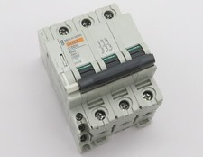 Merlin Gerin C60H Circuit Breaker D40 40A 15kA 3p with OF Auxiliary Switch 1W