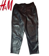 H  M Ladies Faux Leather 3/4 length Tapered Trousers Black Pant W30 L25