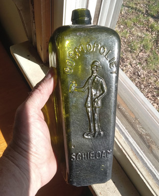 SCARCE COSMOPOLIET DUTCH MAN PICTORIAL CASE GIN BOTTLE WITHOUT MELCHERS