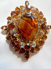 Vtg Juliana D&E Brooch Oval Brown Agate glass, AB, Rhinestones
