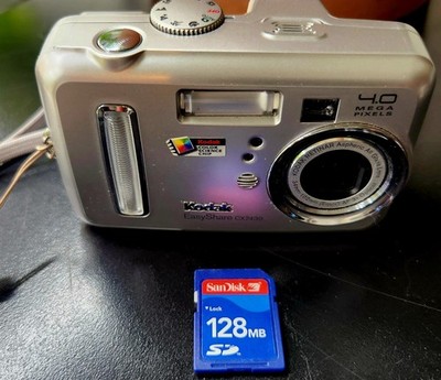 Kodak EasyShare CX7430 Silver 4.0MP 3x Zoom Flash USB AA Camera Disc And SD Card