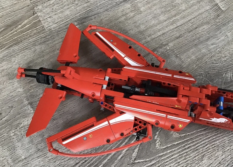 LEGO TECHNIC: Jet Plane (9394) Red Air Plane Airplane Fighter Jet - Image 4 of 4