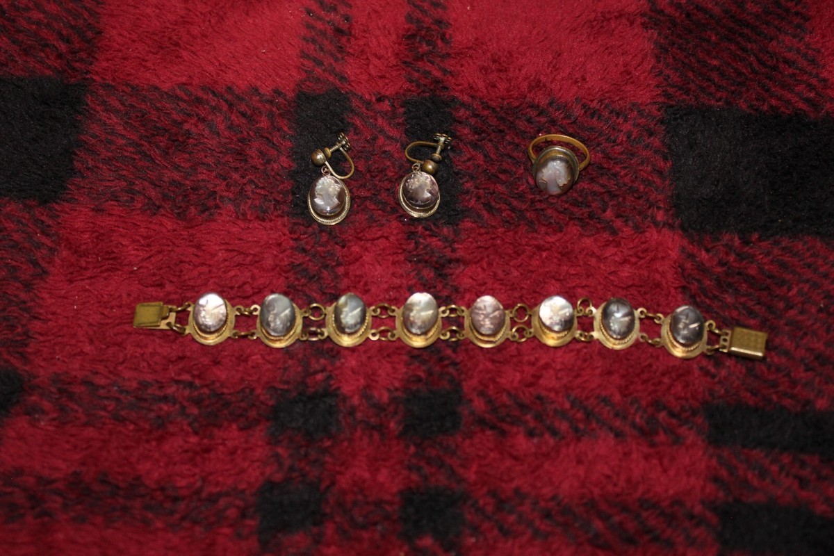 Black Lip Oyster Shell Cameo Bracelet; Earrings , Ring 800 Silver 