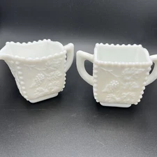 Vtg. Westmoreland Sugar Cube Bowl & Creamer. Paneled Grape. Beaded Edges. WG 