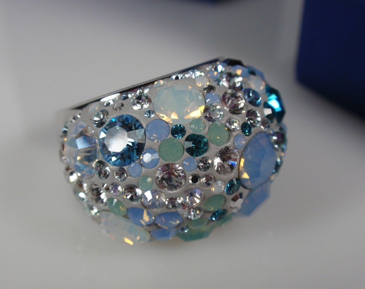 Swarovski Chic Multi Blue Ring Jewelry 1041082 - Small 52 Swarovski Chic Multi Blue Ring Jewelry 1041082 - Small 52