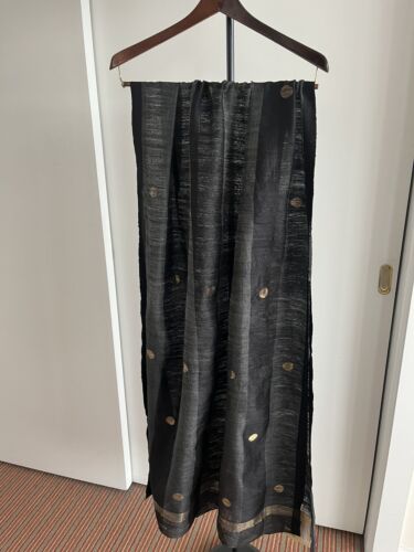 Fabindia 100% Silk Jamdani Handwoven Wrap Dupatta Scarf Shawl Stole Black Gold