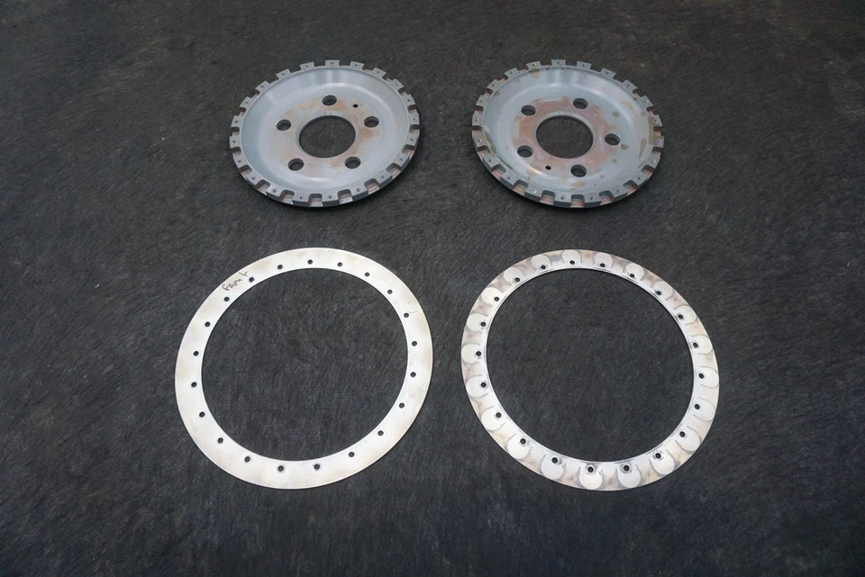 Juego de anillos de retención de sombreros de freno delanteros OEM 4S9615329 Audi R8 GT4 4S 2016-18 Foto 4 de 4