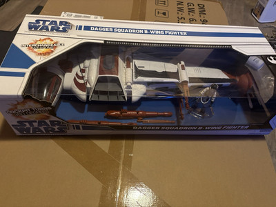 Star Wars The Legacy Collection Dagger Squadron B-Wing Fighter Raumschiff