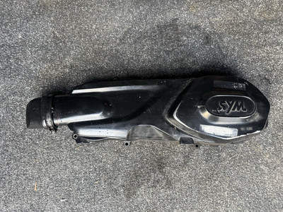  GENUINE SYM JET X 125CC ENGINE SIDE CASING COVER  2022-2024 FREE UK POSTAGE 