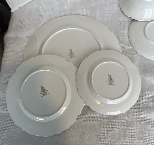 Royal Doulton Richelieu Pattern 6 Piece Place Setting H4957 - Bone China-Nice!! - Picture 7 of 12