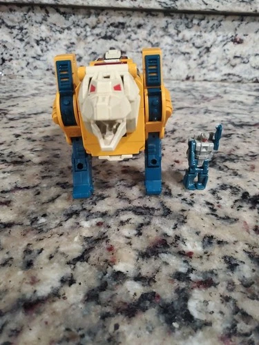 Hasbro Weirdwolf Vintage Transformers G1 Action Figure Headmaster 1987