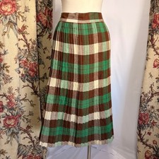 Vintage 60s Plaid beautifully Pleated woven Midi Skirt with Green and Brown