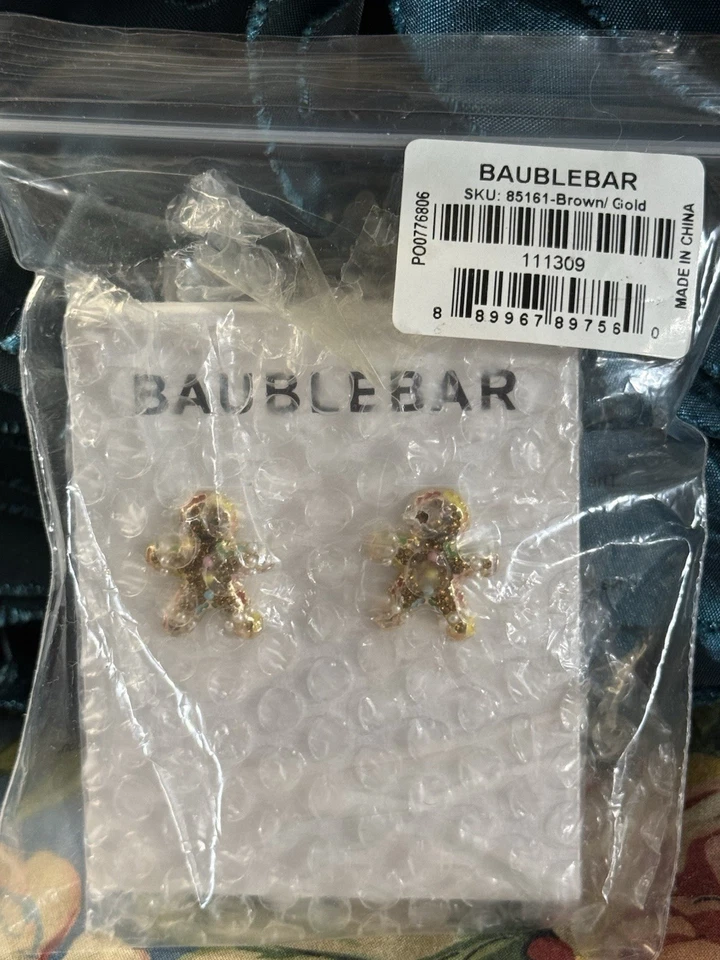 NUEVO BaubleBar NAVIDAD Vacaciones I'm the GINGERBREAD MAN 2024 Pendientes BLING Foto 4 de 4