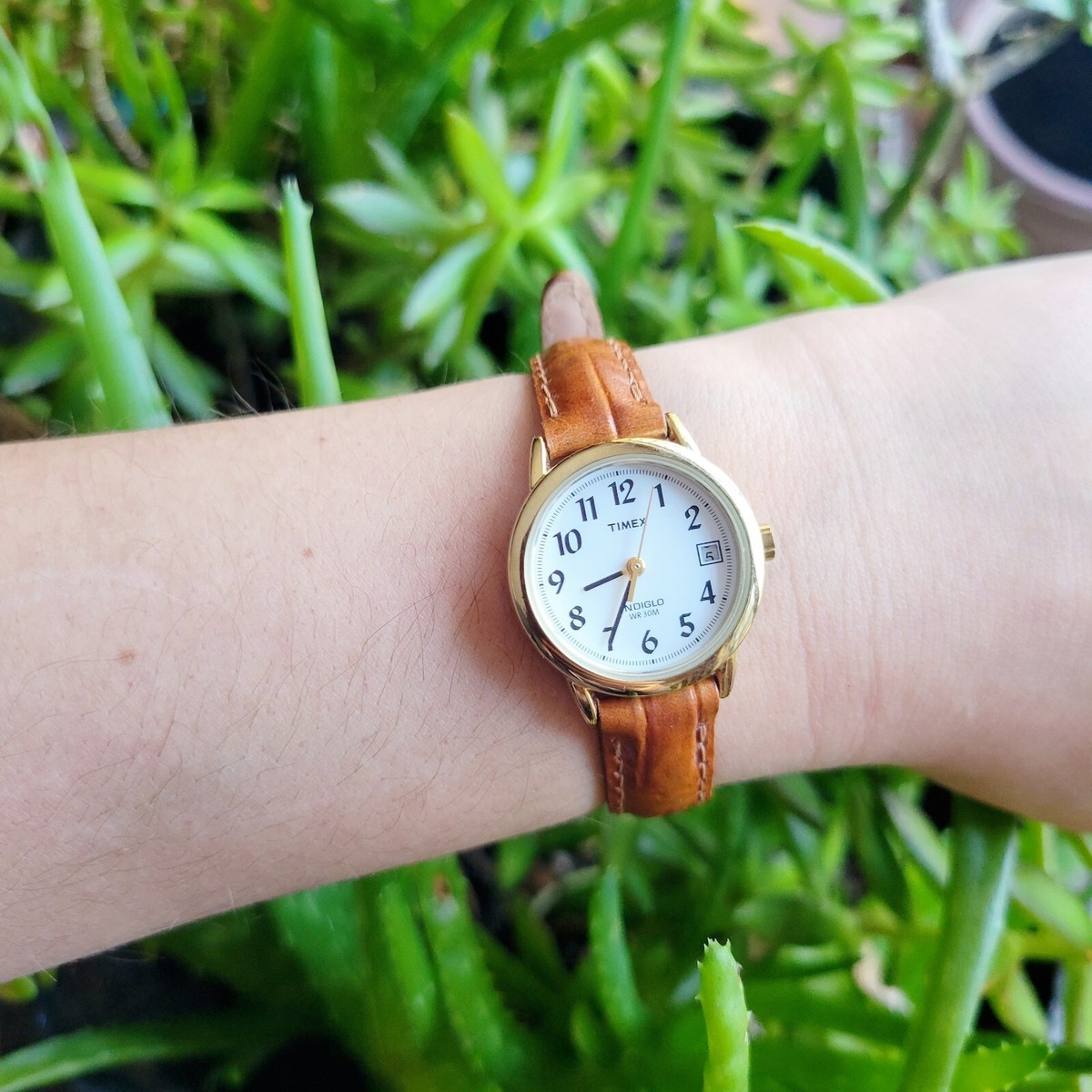 ビンテージ TIMEX INDIGLO アンティーク クォーツ A51 Vintage Timex Indiglo Office Watch | Silver-tone Date Watch