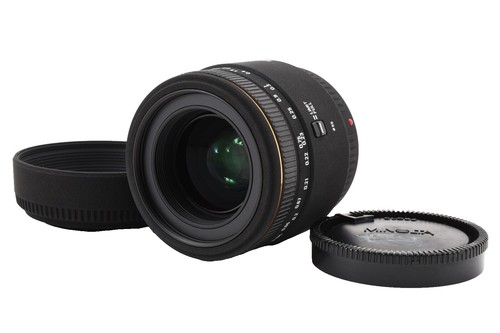 Sigma 50mm f/2.8 EX DG Auto Focus Macro Lens for the Maxxum & Sony