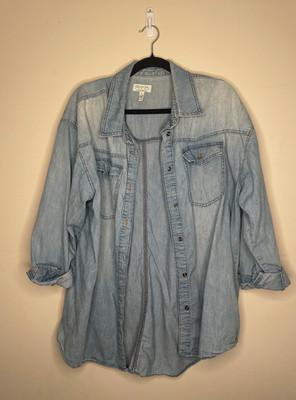 Sofia Vergara Boyfriend Oversized Tunic Shirt XL (16-18)  Lt Wash Denim