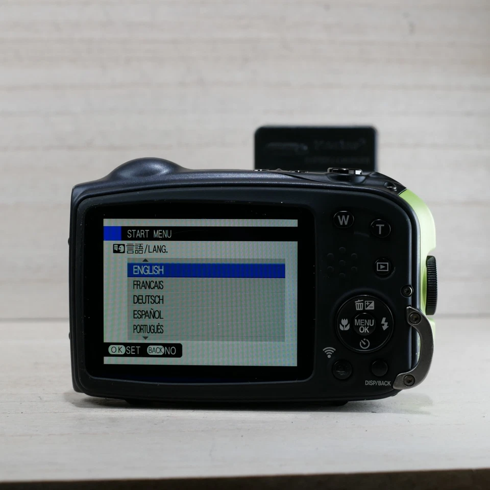 Cámara digital Fujifilm FinePix XP Series XP80 16,4 MP verde negra *MUY BUENA* Foto 2 de 4