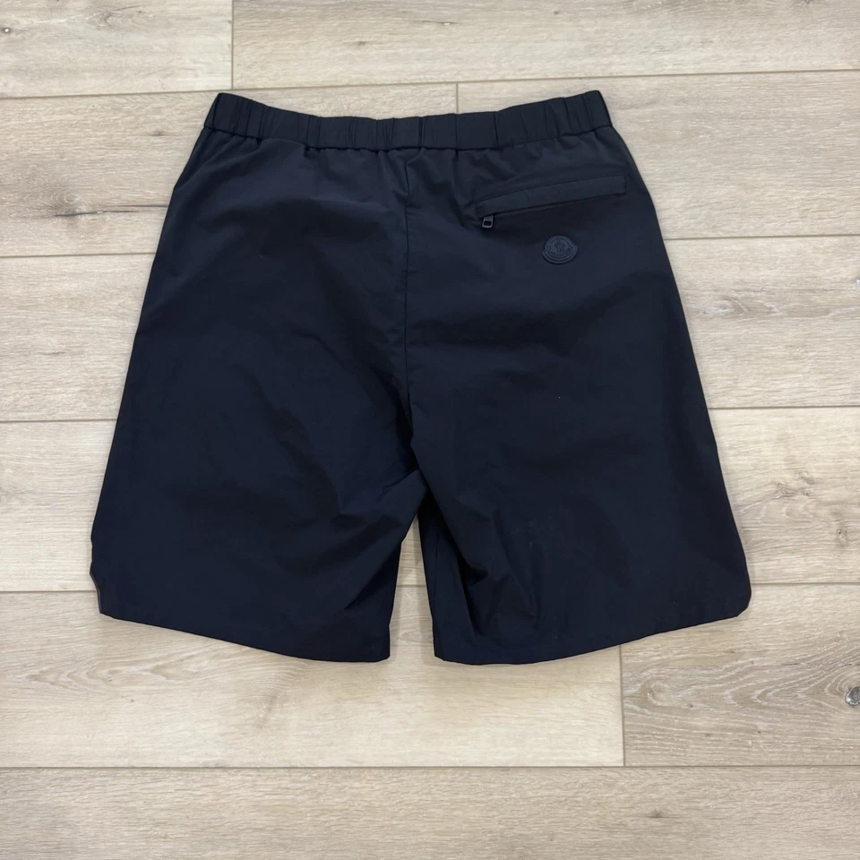 Moncler 短裤男式 XL 52 黑色标志布贴尼龙弹力设计师 — 第 2/4 张图片