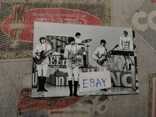 PAUL REVERE AND THE RAIDERS, "KICKS"  GLOSSY B&W, 4X6 PHOTO 