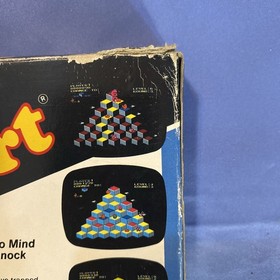 Q bert (Nintendo Entertainment System 1989) NES Complete CIB with Manual Tested 
