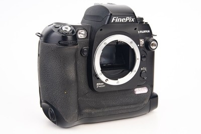 Fujifilm FinePix S S3 Pro 12.9MP Digital SLR Camera Nikon F Mount V27
