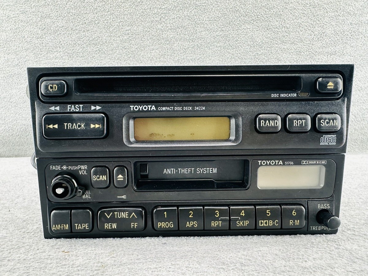 TOYOTA OEM - VINTAGE 1995-1997 4Runner SR5 Radio CD Player