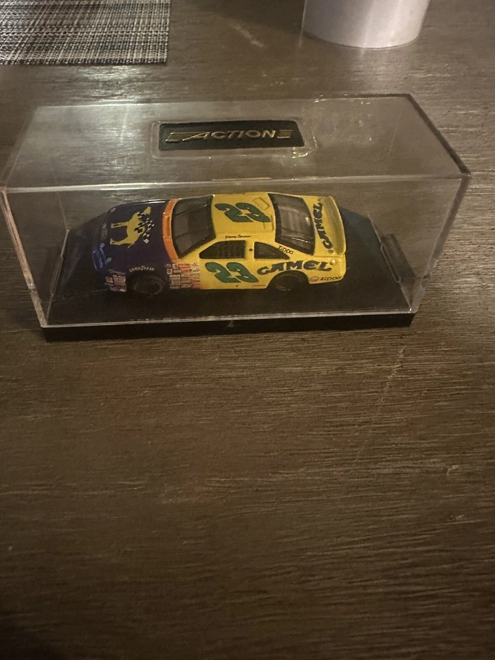 Jimmy Spencer #23 Smokin' Joe's 1997 NASCAR Acción 1:64 DieCast, Encased Foto 3 de 4