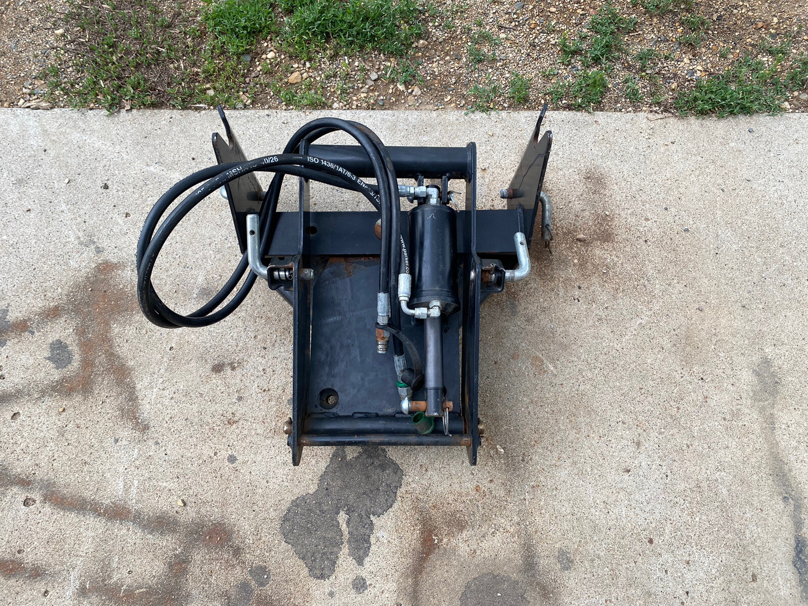 John Deere Front Quick Hitch 2320 2520 2720 4100 W/ One hydraulic