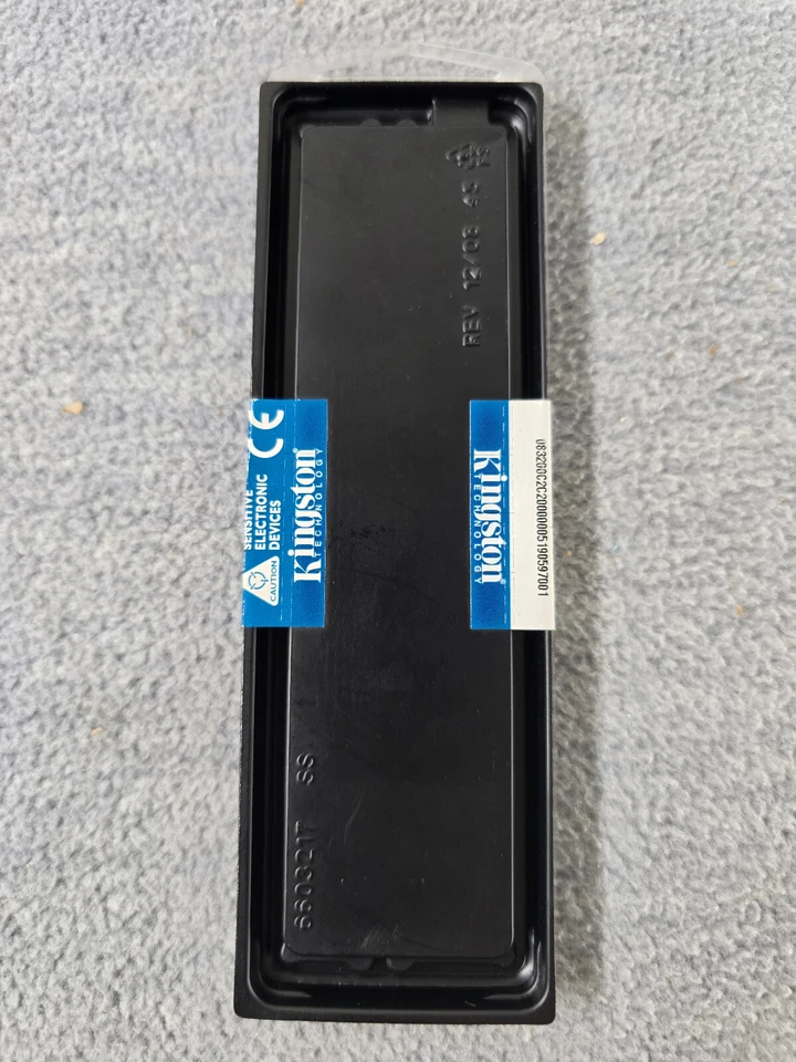 Kingston KVR667D2N5 1GB PC2-5300 CL5 240 DIMM【Sealed】 - Image 2 of 3