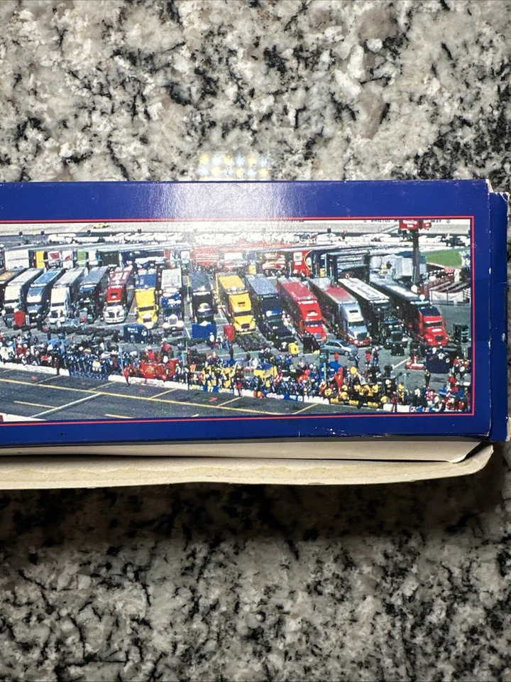 Kevin Harvick GM Goodwrench Service Plus 1:64 Trailer Rig #29 Kevin Harvick - Image 3 of 4