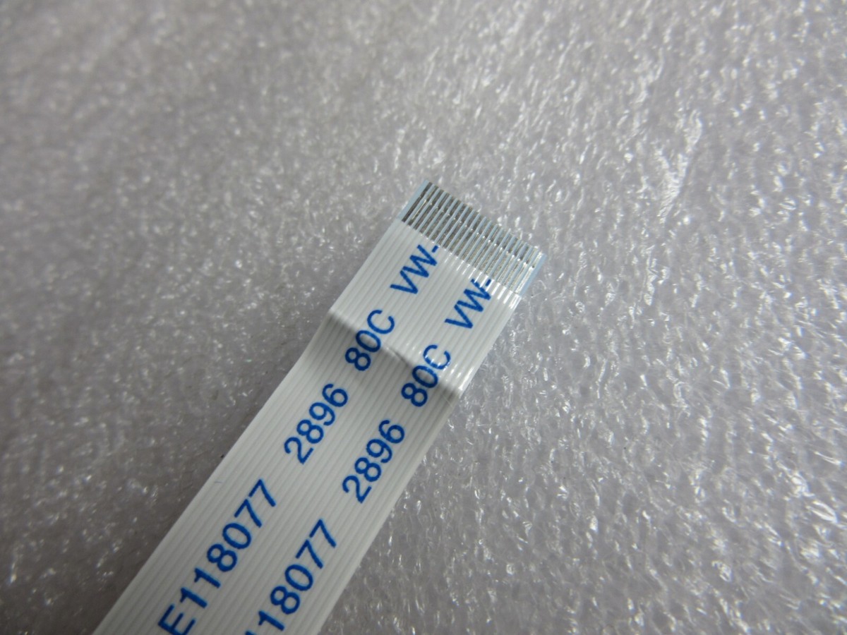 Nappe 12 pins JI-HAW AWM E118077 2896 80C VW-1 / 146mm x 6.5mm