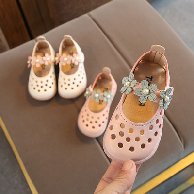 baby slippers size 3.5