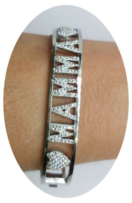 Regali personalizzati per la festa della mamma e per la festa del papà - Regali personalizzabili per la mamma. Gioielli con braccialetti personalizzati. Regali significativi per il papà. - Italia
