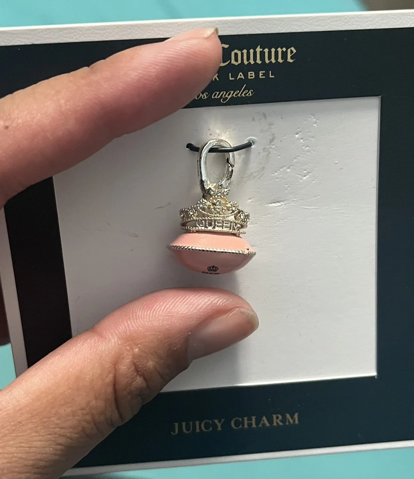 JUICY COUTURE Tiara Reina Dije en Almohada Rosa con Llavero y Collar NUEVO Foto 2 de 4
