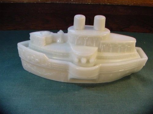Antique Maine Battleship Nest Milk Glass Lidded Covered Dish No ReserveCD14