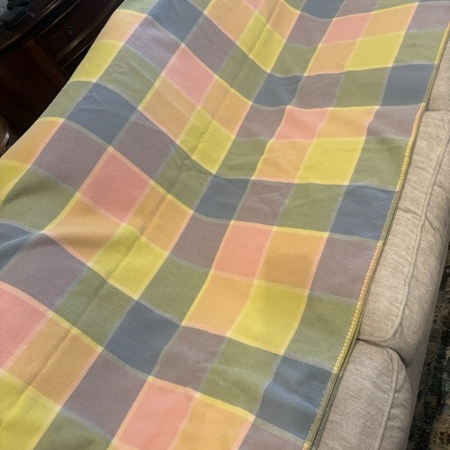 VTG Physician Pure Wool Blanket Pale Pink/Blue/Yellow/Green 106x88 Yellow Label - Picture 4 of 7