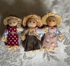 FREE SHIPPING Unique Straw Figural Barrette Friends with Straw Hats Outfits