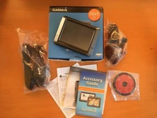 Garmin Nuvi 205 Automotive GPS Navigation System Charger & Box US Maps Bundle