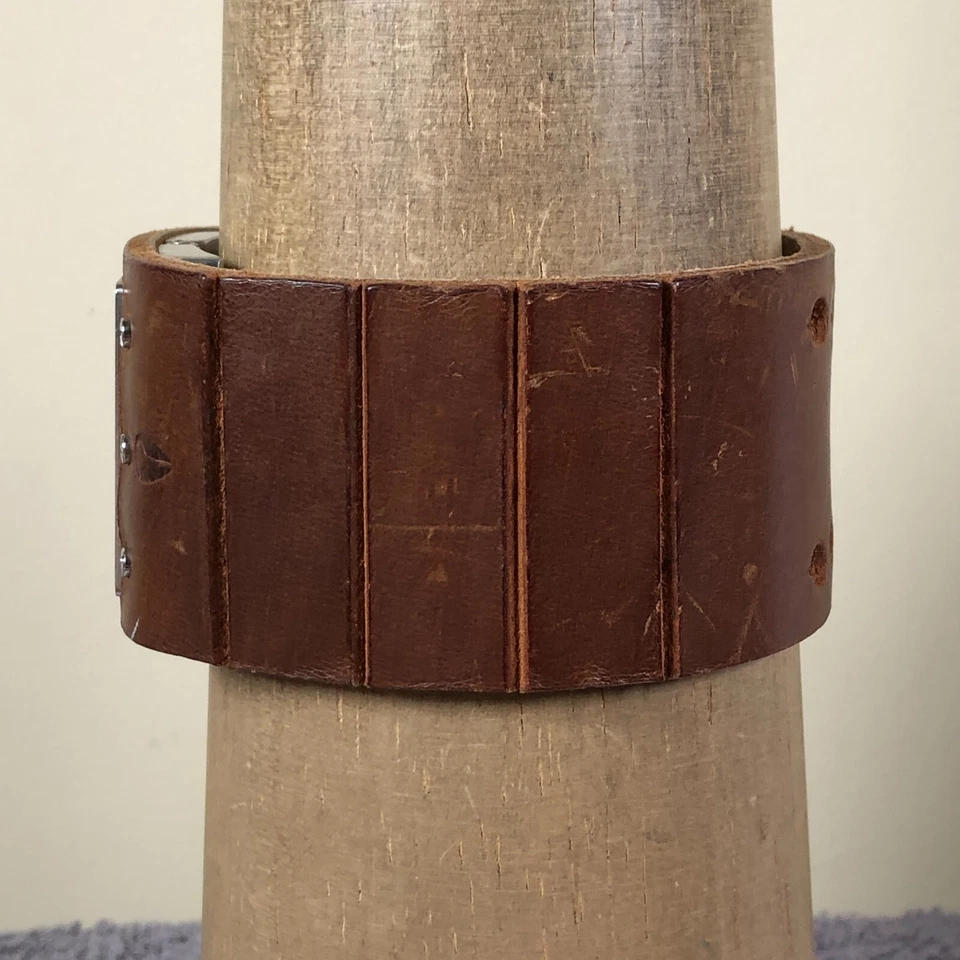 Reloj analógico de cuarzo Nixon The Kink clásico de cuero marrón 39 mm para hombre 7 3/4" Foto 3 de 4