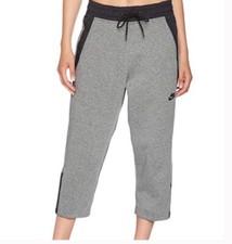 Women's Nike Sportswear Tech Fleece Cropped Pants Size Small 831711-091
