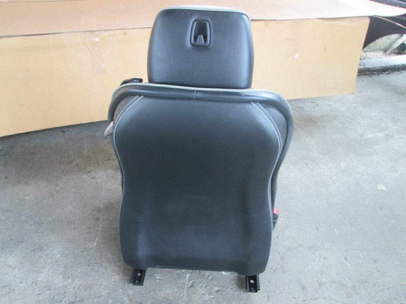 Ferrari California - LH Seat Complete